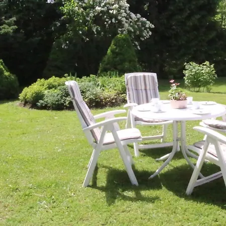 An Den Tannen * Bartelshagen (Vorpommern-Rugen)